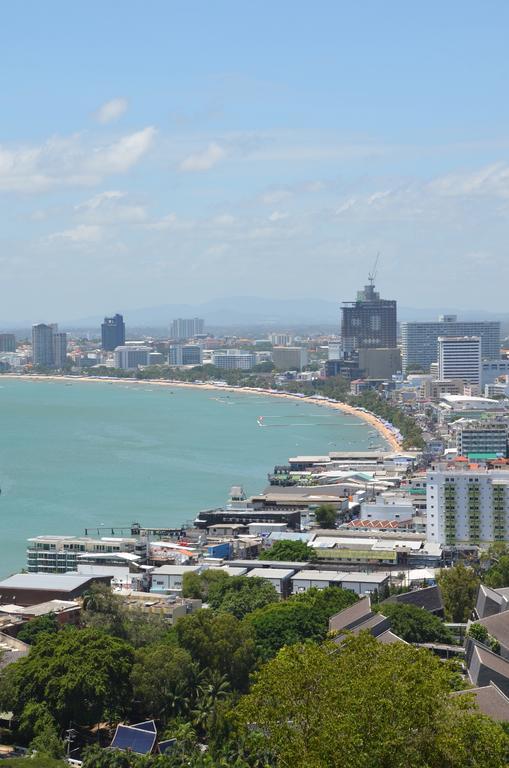 Lotus Art Guesthouse Pattaya Exterior foto
