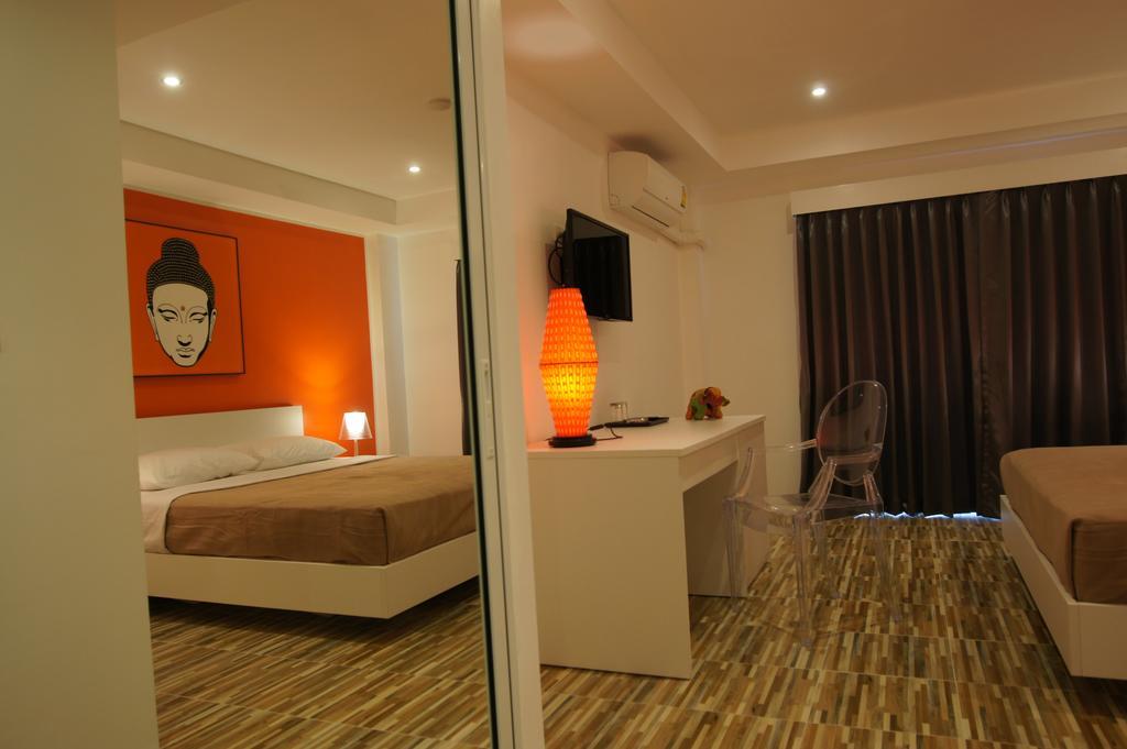 Lotus Art Guesthouse Pattaya Exterior foto